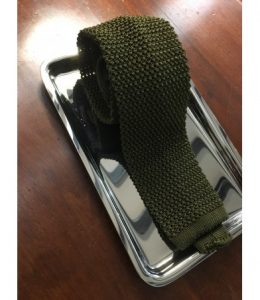 Cravate tricot de soie